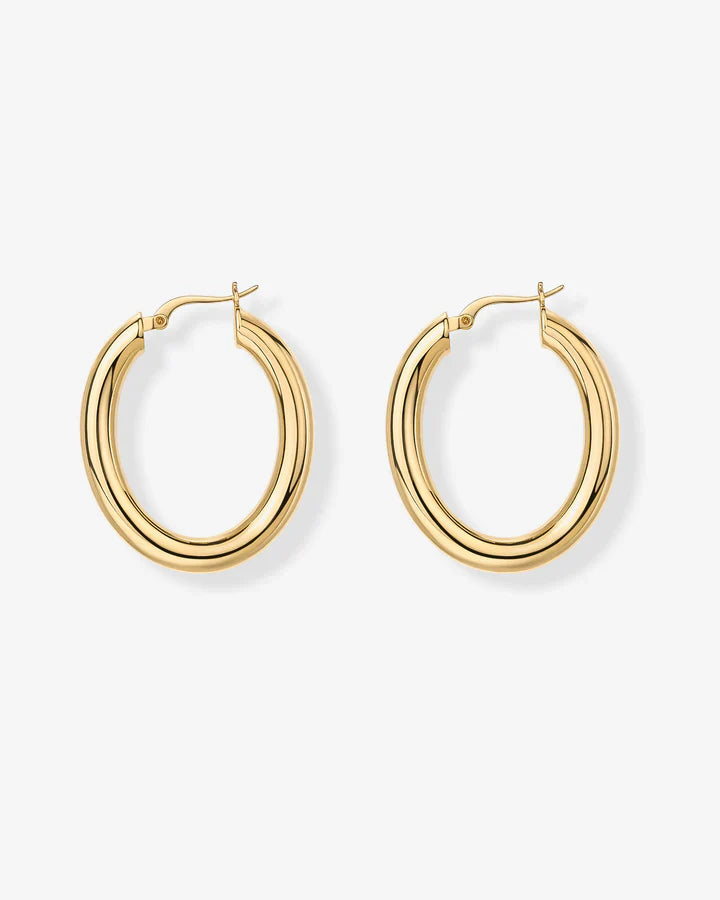 Luisa Hoops